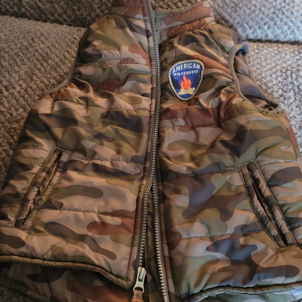 Carters Puffer Vest sz 5T